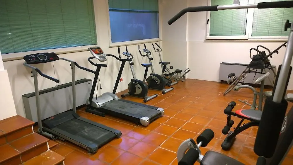 Hotel La Torretta Bramante Римини