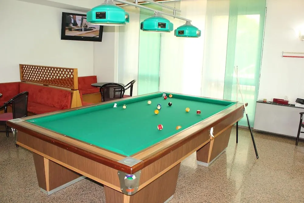 ***  Hotel La Torretta Bramante Римини Италия